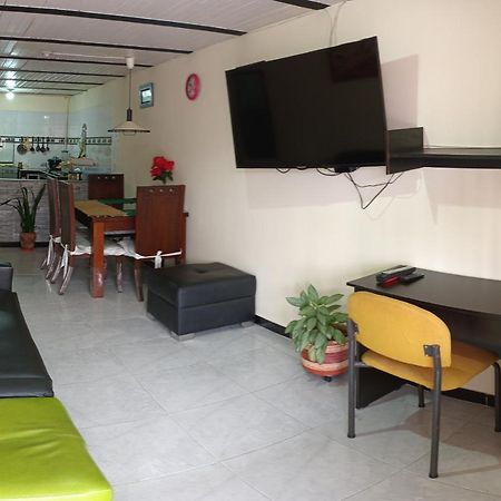 Acogedor Apartamento En Centro De Попаян Екстериор снимка